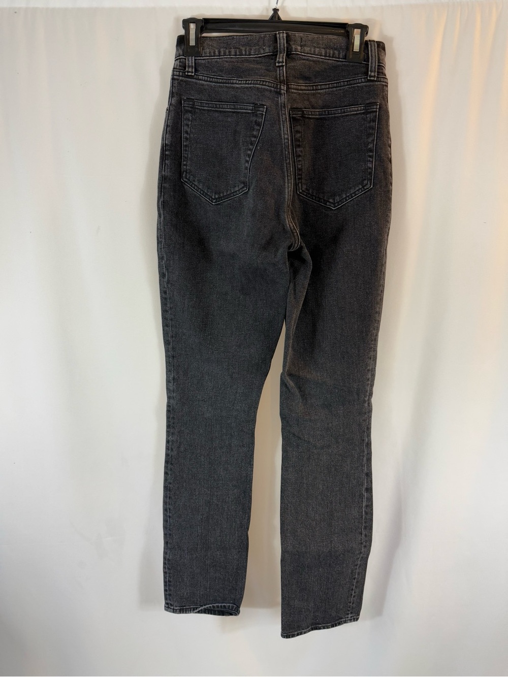 Abercrombie & Fitch The '90's Slim
Straight Ultra High Rise Jeans Size: 27/4 - Picture 9 of 12